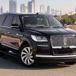 Black Lincoln Navigator 2022