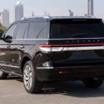 Black Lincoln Navigator 2022